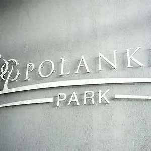 Lato Polanki Park Z Miejscem Parkingowym Kołobrzeg